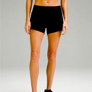 Lululemon; speed up short